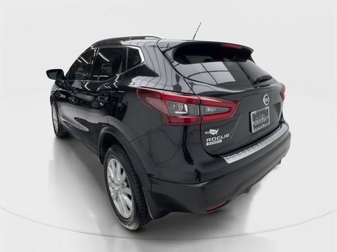 Used 2020 Nissan Rogue Sport SV FWD image 10