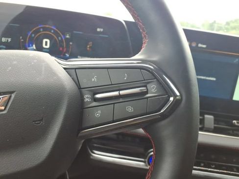 Used 2025 Chevrolet Equinox RS w/ Safety and Technology Package AWD/4WD image 15