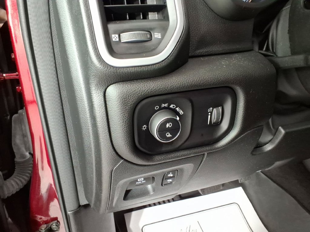 Used 2023 RAM 1500 Big Horn AWD/4WD image 16