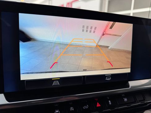 Certified 2024 Chevrolet Silverado 1500 LT image 21