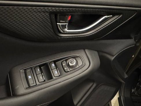 Used 2022 Subaru Outback Premium image 5