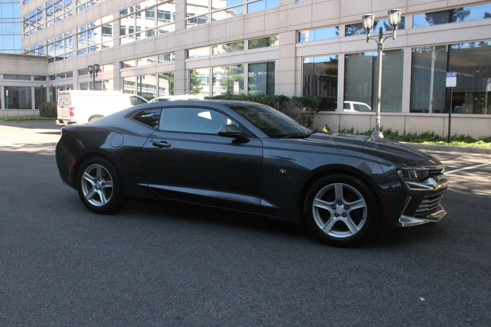 Used 2016 Chevrolet Camaro LT RWD image 2