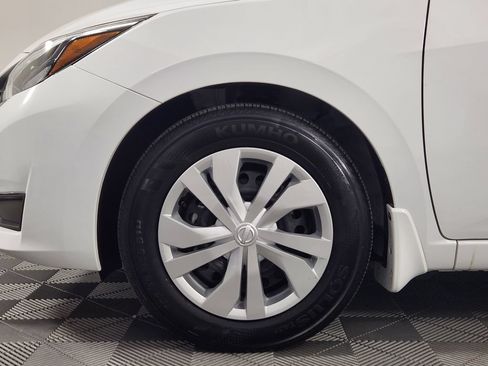 Certified 2025 Nissan Versa S w/ Trunk Package FWD image 22