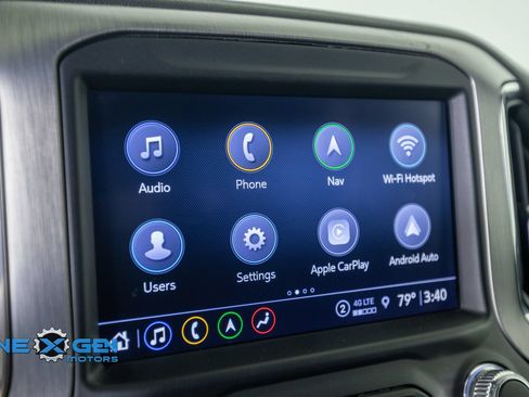 Used 2022 GMC Sierra 3500 Denali w/ Technology Package AWD/4WD image 18