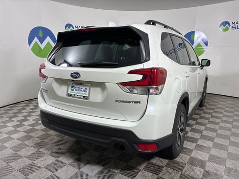 Certified 2023 Subaru Forester Premium image 11