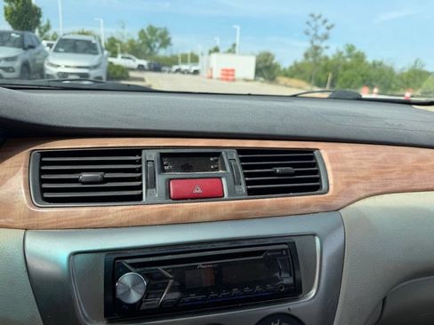 Used 2005 Mitsubishi Lancer ES FWD image 25