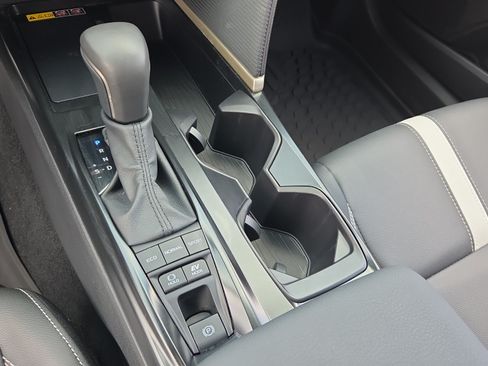 Used 2026 Toyota Camry SE FWD image 12