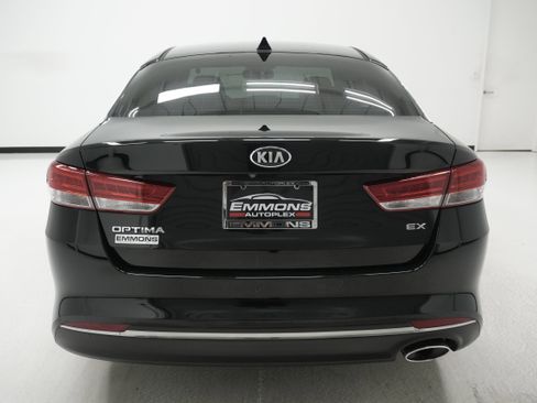 Used 2017 Kia Optima EX FWD image 5