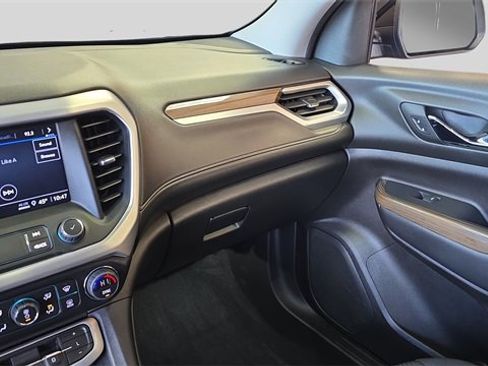 Used 2023 GMC Acadia SLE w/ Driver Convenience Package image 22