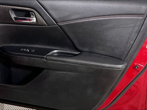 Used 2017 Honda Accord Sport Special Edition image 17