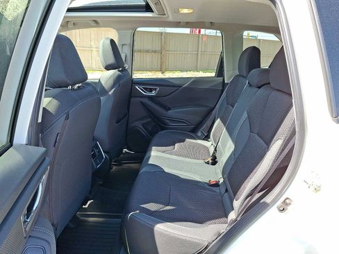 Used 2021 Subaru Forester Premium AWD/4WD image 11