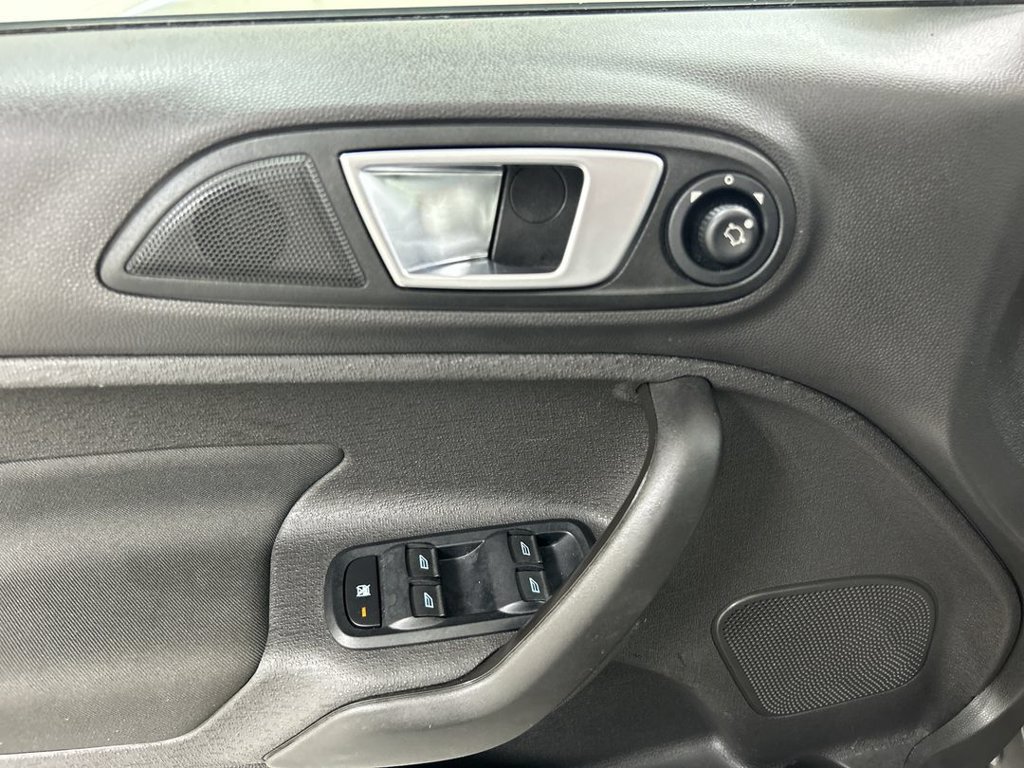 Used 2017 Ford Fiesta ST FWD image 11