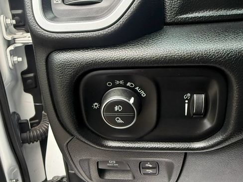 Used 2021 RAM 1500 Big Horn AWD/4WD image 21