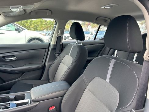 New 2025 Nissan Sentra SV image 14