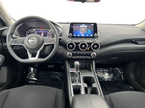 Used 2024 Nissan Sentra SV image 14