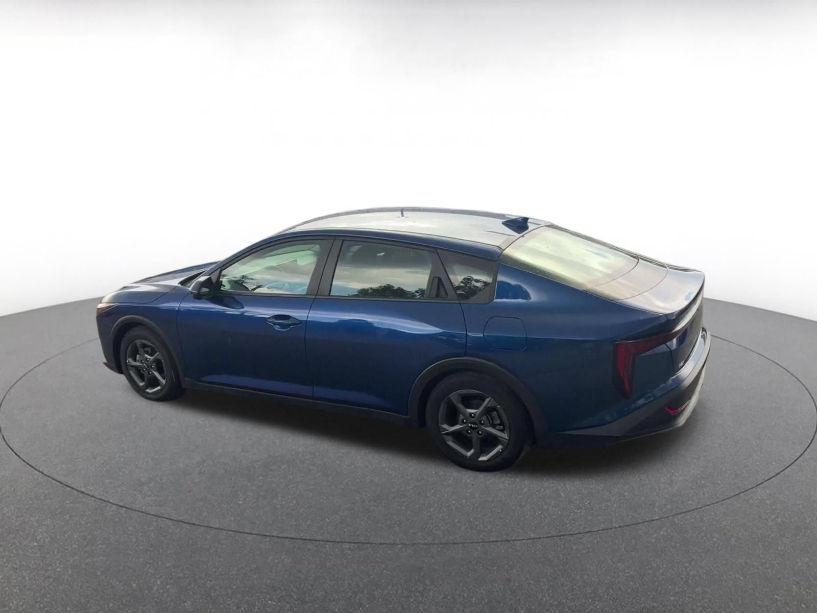 Used 2025 Kia K4 FWD image 9