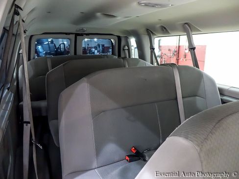 Used 2008 Ford E-350 and Econoline 350 Extended Wagon Super Duty RWD image 10