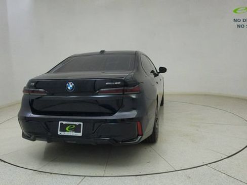 Used 2025 BMW i7 eDrive50 w/ M Sport Package RWD image 68