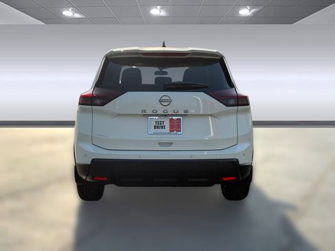 New 2026 Nissan Rogue S image 10