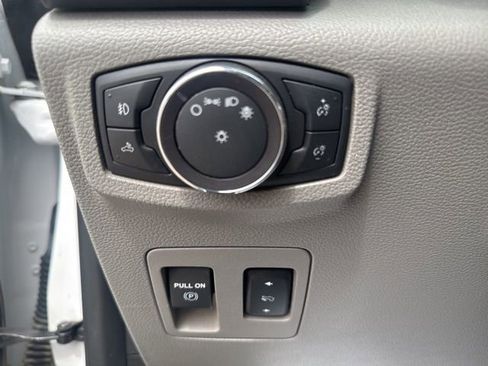 Used 2019 Ford F150 XLT w/ Equipment Group 302A Luxury AWD/4WD image 12