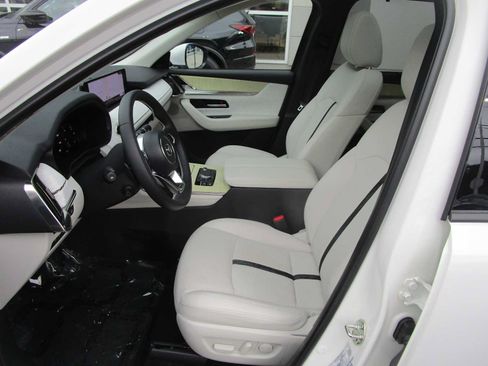 Used 2024 MAZDA CX-90 3.3 Turbo S w/ Premium Plus AWD/4WD image 14