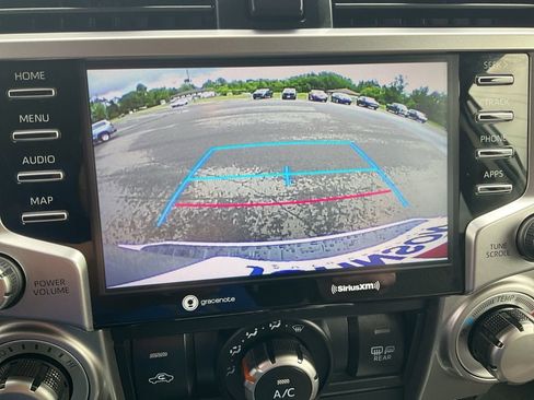 Used 2022 Toyota 4Runner SR5 image 13