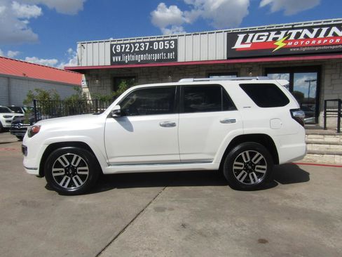 Used 2016 Toyota 4Runner Limited image 2