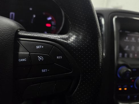 Used 2018 Dodge Durango SXT w/ 3rd Row Seating Group image 18