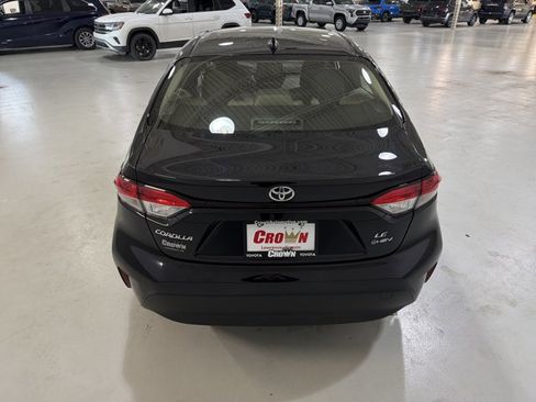Used 2026 Toyota Corolla LE w/ LE Premium Package image 8