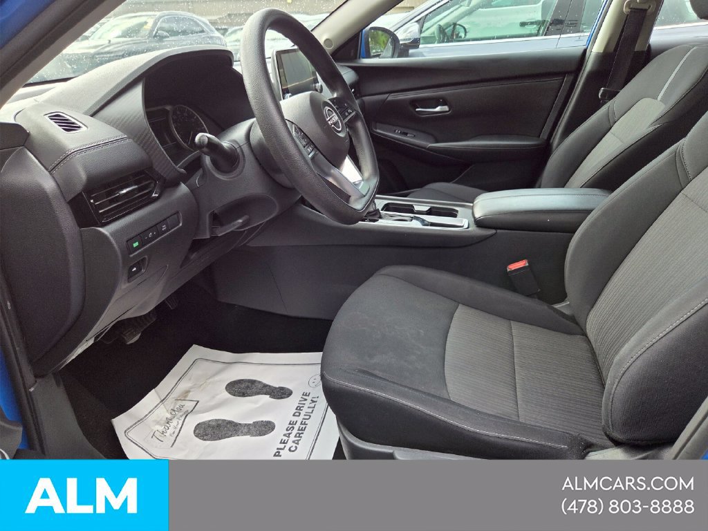 Used 2024 Nissan Sentra SV FWD image 3