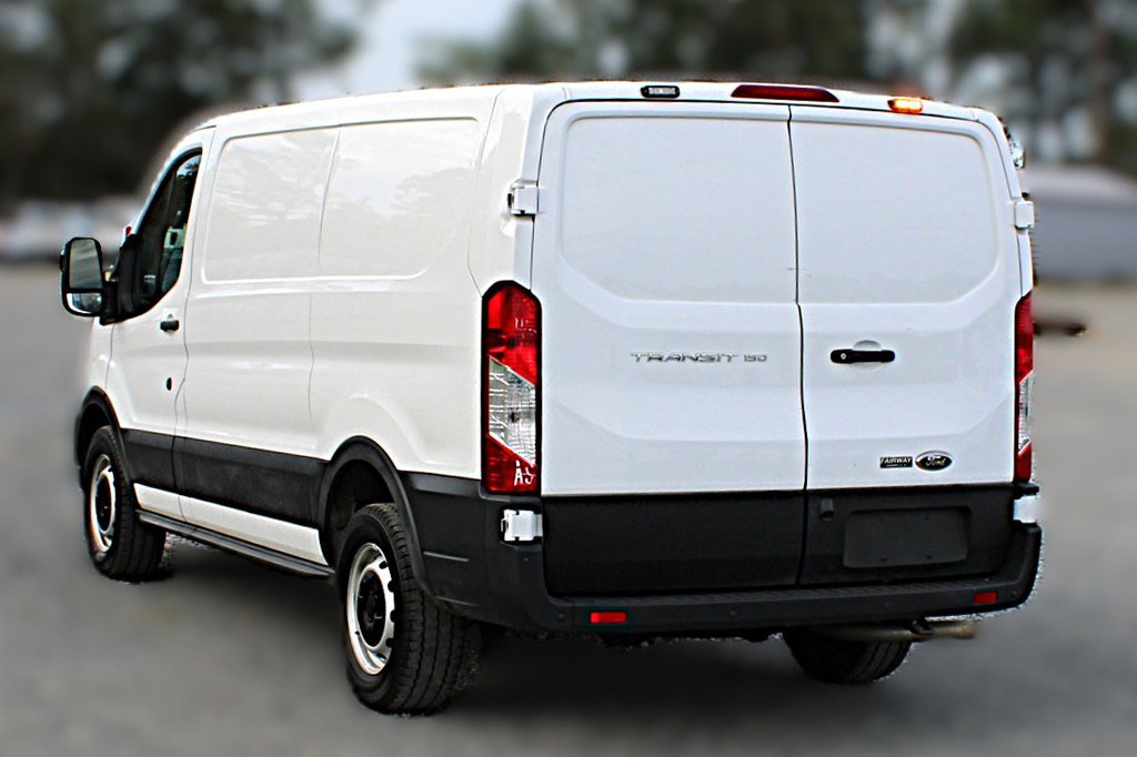 Used 2024 Ford Transit 150 Low Roof RWD image 4