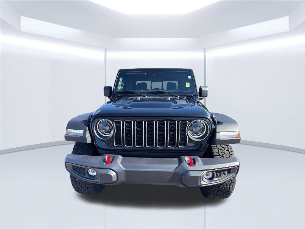 Used 2025 Jeep Gladiator Rubicon AWD/4WD image 11