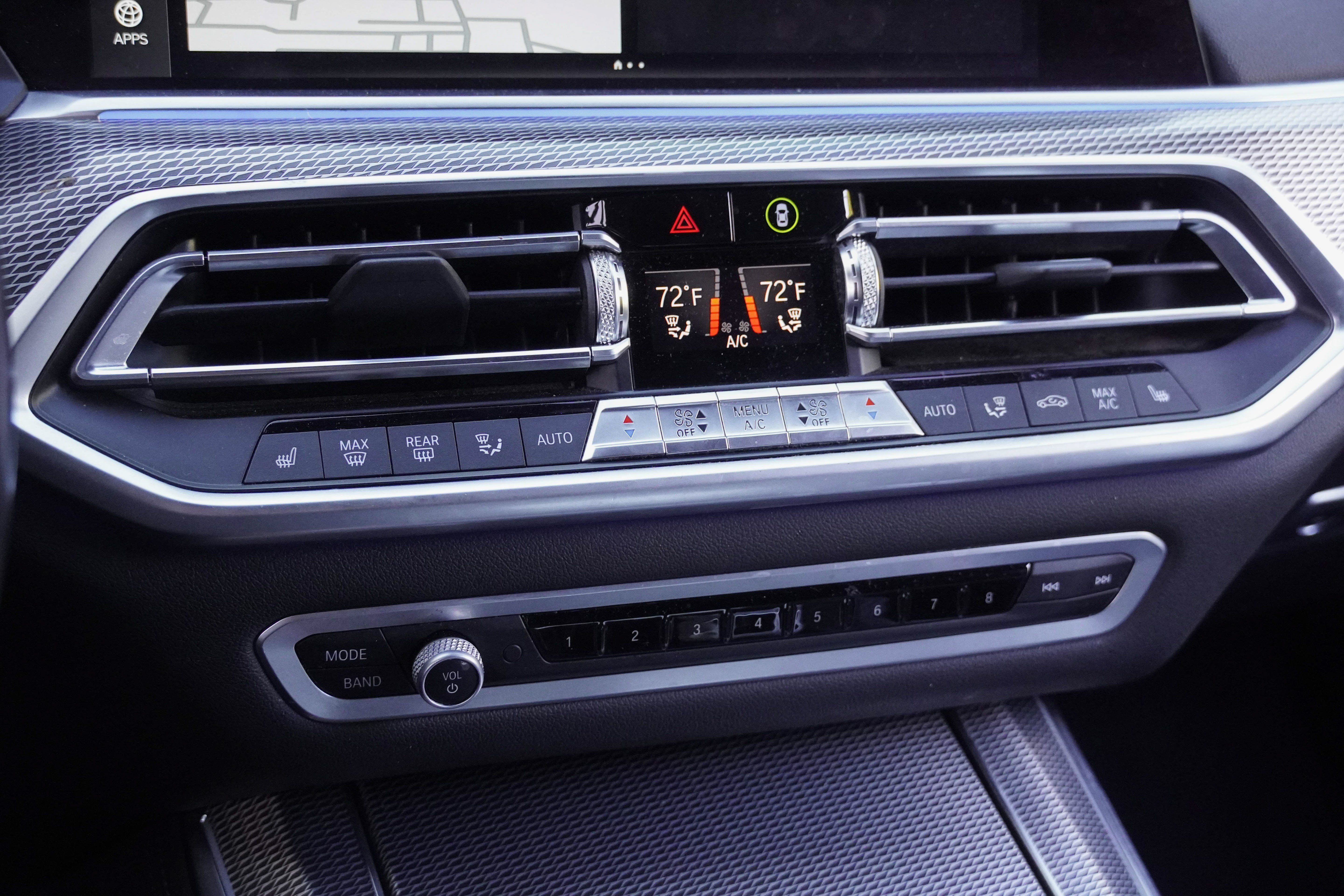 Used 2019 BMW X5 xDrive40i w/ M Sport Package AWD/4WD image 26
