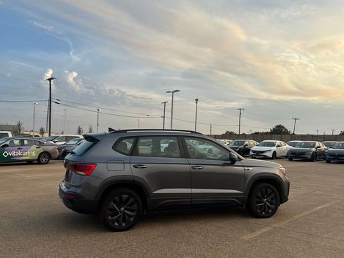 Used 2023 Volkswagen Taos S FWD image 25