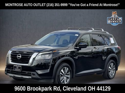 Used 2024 Nissan Pathfinder SL image 3