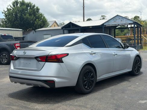 Used 2023 Nissan Altima 2.5 S FWD image 5