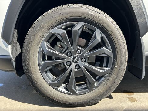 Used 2024 Toyota RAV4 Limited w/ Advanced Technology Package image 11