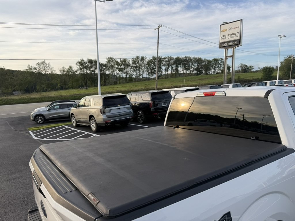 Used 2018 Ford F150 XLT w/ Equipment Group 302A Luxury AWD/4WD image 13