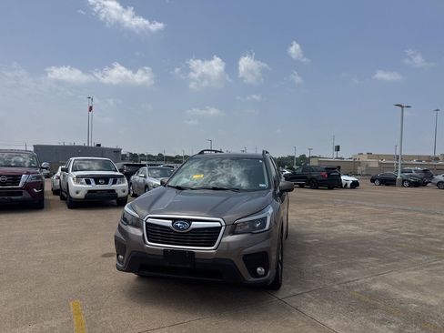 Used 2021 Subaru Forester Premium w/ Popular Package #1 AWD/4WD image 6