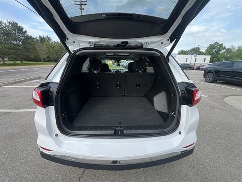Used 2019 Chevrolet Equinox LT w/ Sun & Navigation Package image 27