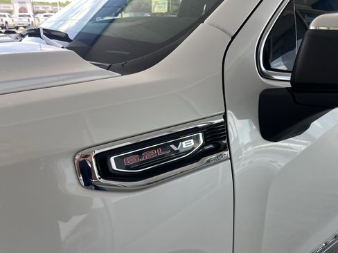 Used 2023 GMC Sierra 1500 Denali AWD/4WD image 4