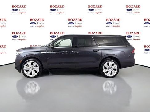 New 2025 Lincoln Navigator L Reserve AWD/4WD image 4