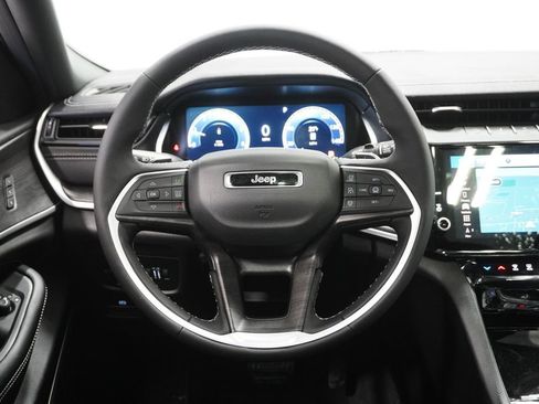 New 2026 Jeep Grand Cherokee Limited image 19