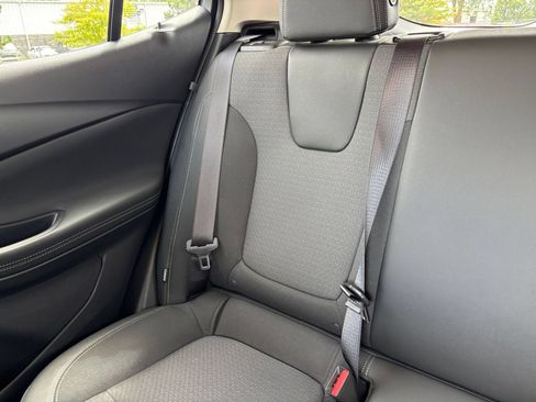 Used 2026 Buick Encore GX Preferred AWD/4WD image 38
