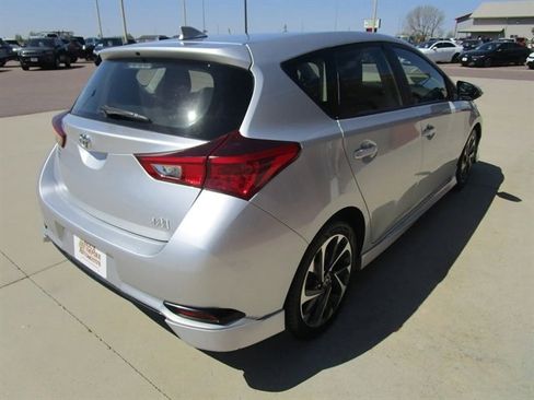 Used 2017 Toyota Corolla iM w/ Carpet Mat Package FWD image 7