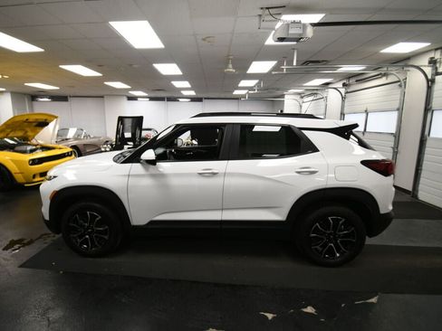 Used 2024 Chevrolet TrailBlazer ACTIV w/ Convenience Package AWD/4WD image 4