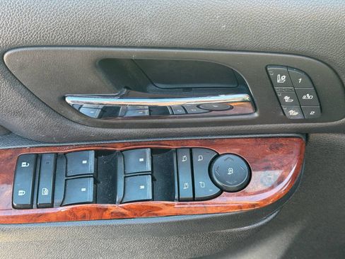 Used 2012 Chevrolet Tahoe LTZ image 15