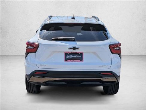 Used 2025 Chevrolet Trax ACTIV w/ Driver Confidence Package image 6