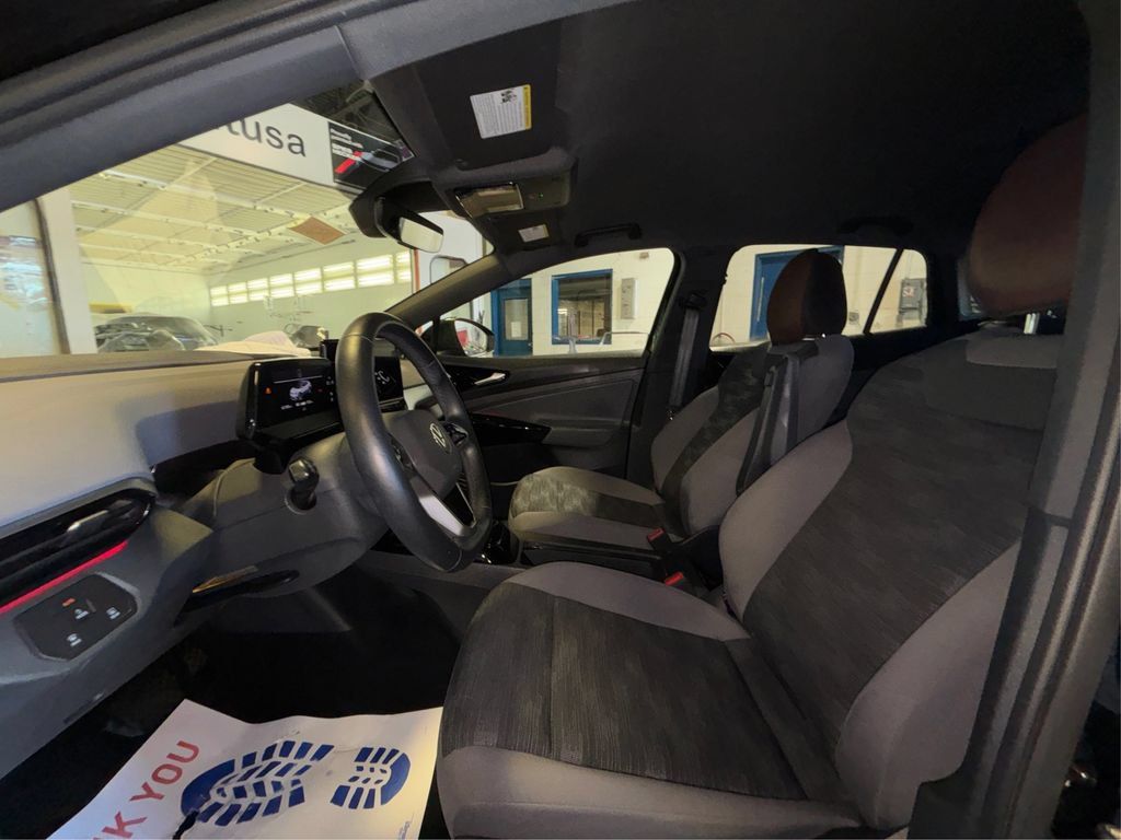 Used 2021 Volkswagen ID.4 Pro RWD image 9