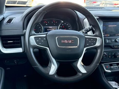 Used 2023 GMC Terrain SLE w/ Driver Convenience Package image 14